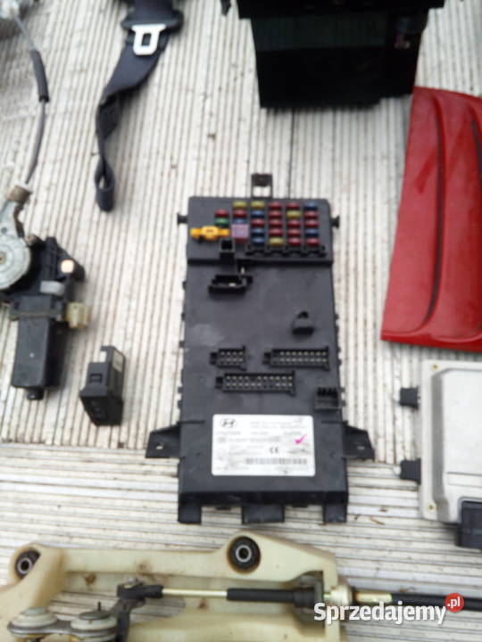 Hyundai Coupe czesci klapa komputer airbag części blacharskie Morawica