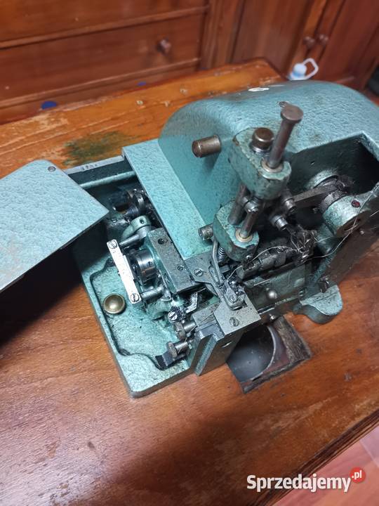 Maszyna do szycia owerlok Famad 3 nitkowy Łódź