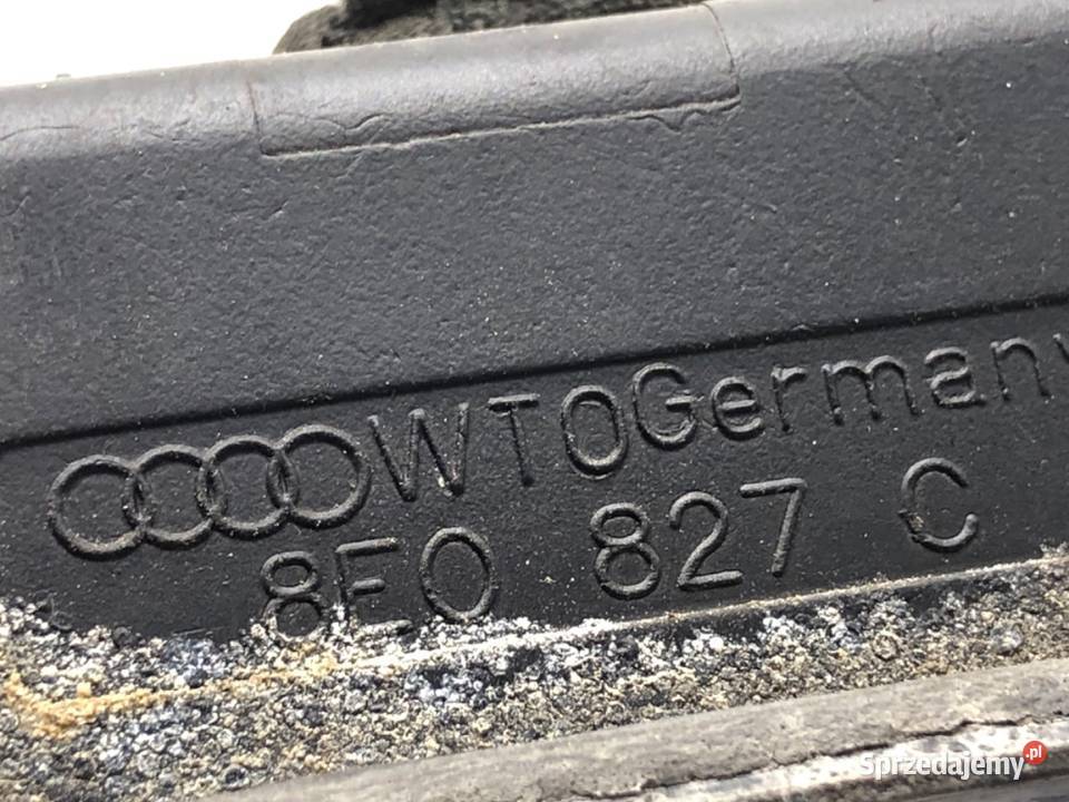 KLAMKA KLAPY TYŁ AUDI A4 B6 SedanLimuzyna 0005