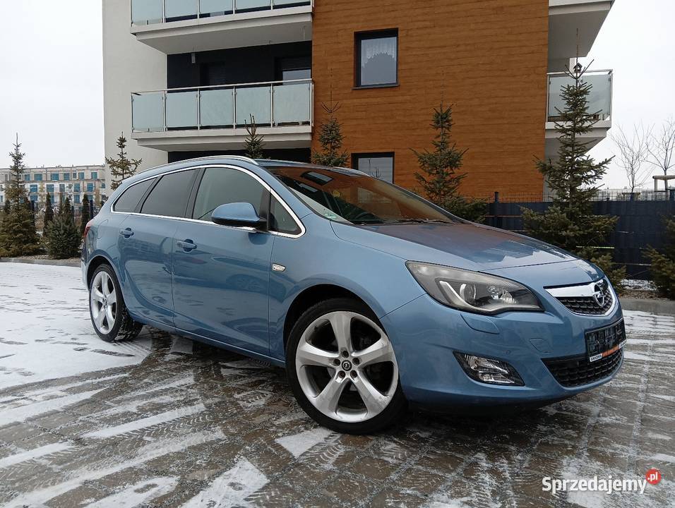 Opel Astra 14Turbo140 koni BixenonNawigacja lakier metallic Gniezno