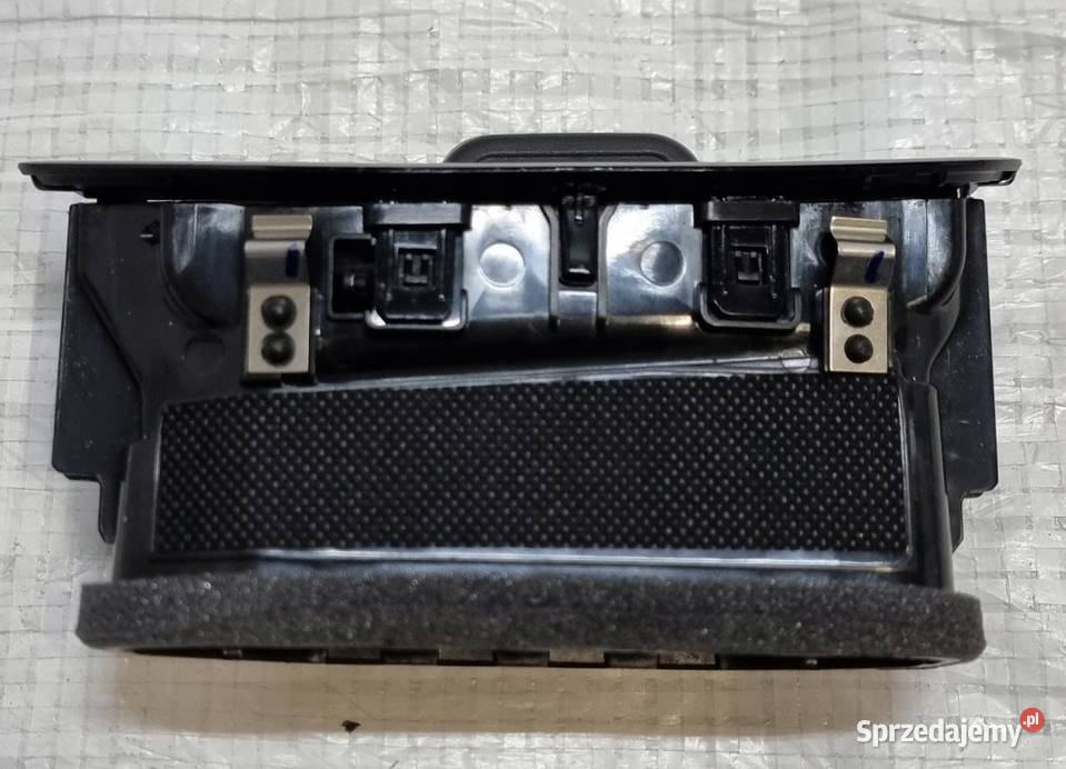 KRATKA NAWIEWU PRAWA WLOT DYFUZOR OPEL CROSSLAND sprzedam