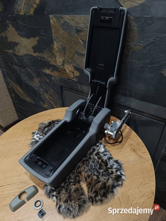 Podłokietnik schowek Mercedes w124 Mercedes c124 Biały Bór sprzedam