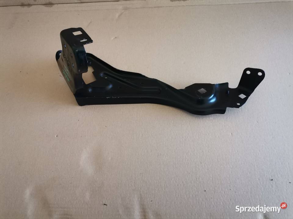 CKLASA W204 OKULAR LAMPY LEWY PRZÓD WSPORNIK osobowe Bieleń