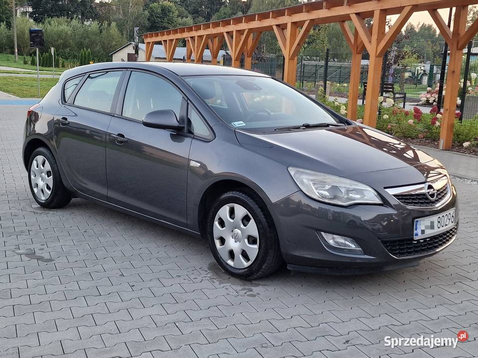 Opel Astra J Cosmo 16 Benz 115 Navi Klimatyzacja małopolskie Ryglice sprzedam