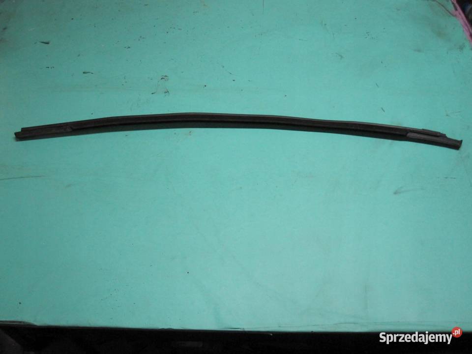 PEUGEOT 3008 I 12r listwa zgarniająca drzwi lewa