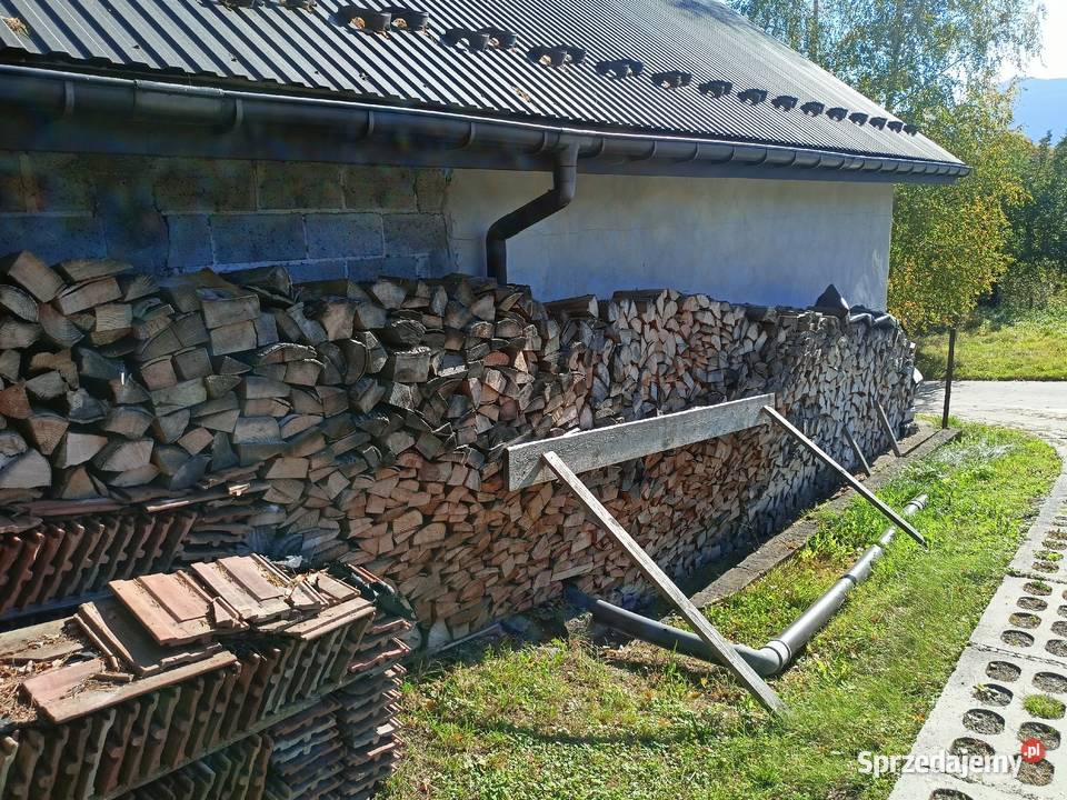 Suche drzewo opałowe Lubień