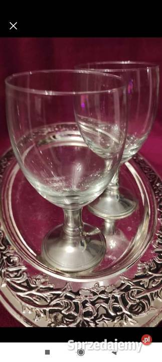 UNIKATOWE KIELICHY VINTAGE NA CYNOWEJ STOPIE ZE