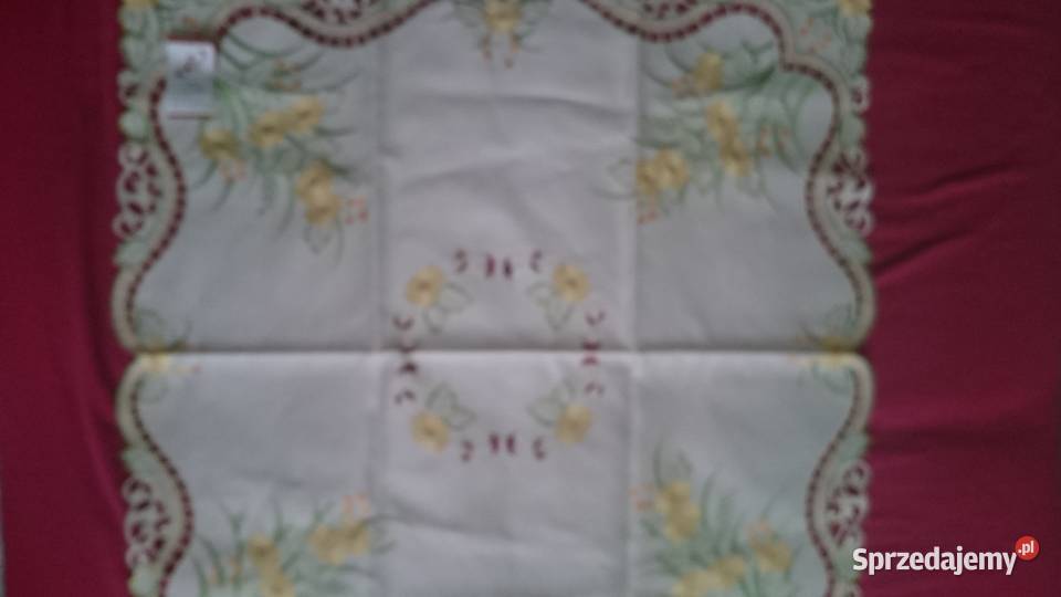Obrus kwadratowy haft super kwiaty 85x85 nowy z wielokolorowy Bolesławiec