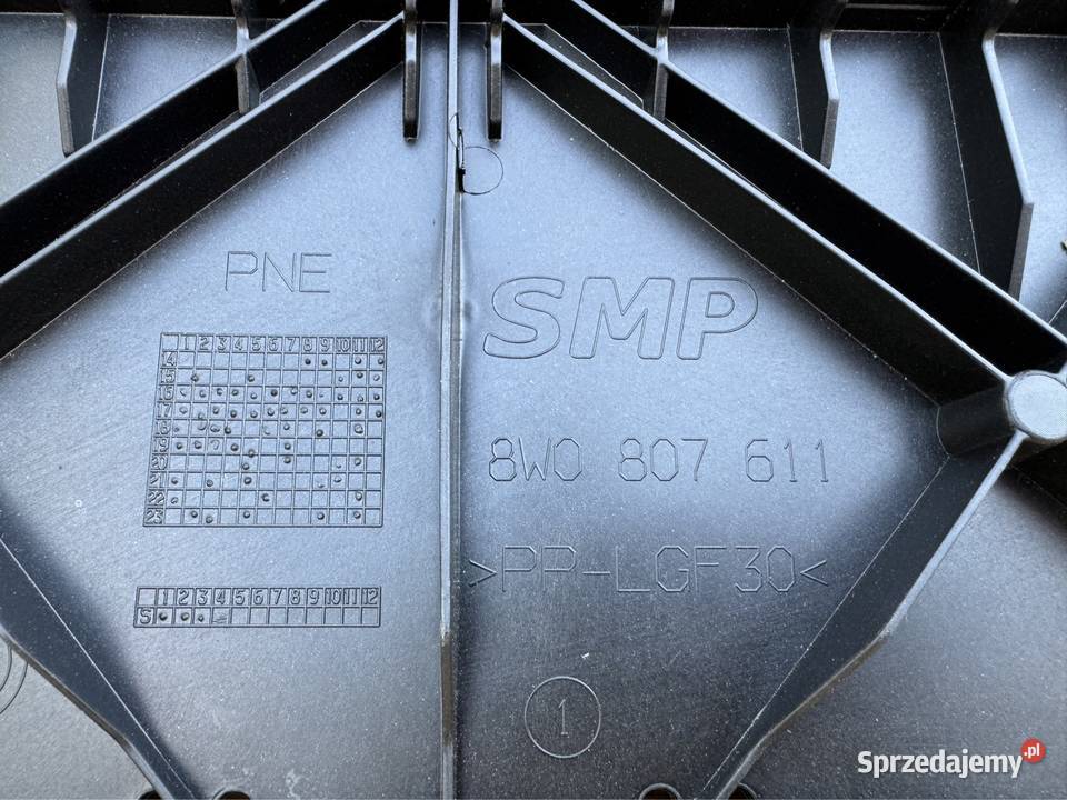 Płyta osłona pod zderzak przód Audi a4 b9 8W0 wielkopolskie Sieraków sprzedam