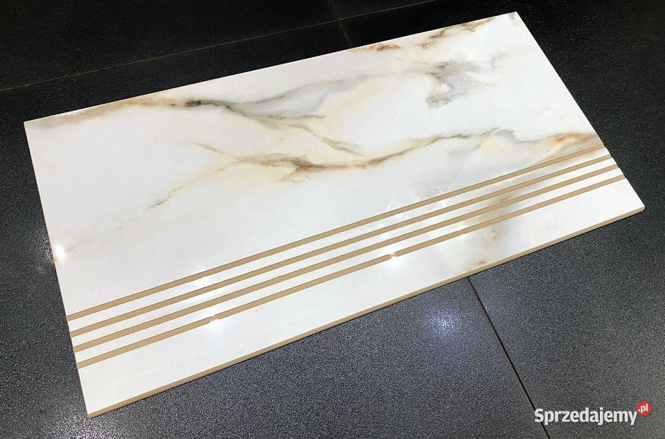Marmur na schodach CALACATTA 30x60 WYSOKI POŁYSK łódzkie Łask