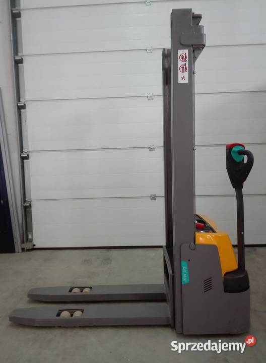 Prawie nieużywany elektryczny wózek podnośnikowy Rzeszów