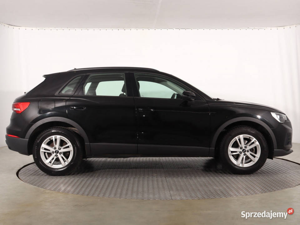 Audi Q3 35 TFSI relingi dachowe Q3