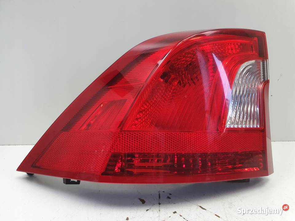 Volvo S60 II 1013r TYLNIA TYLNA LAMPA LEWA lewy osobowe Janów sprzedam
