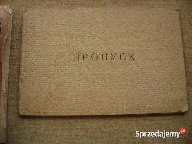 Starocie z PRL Militaria Zestaw 11 legitymacji Militaria