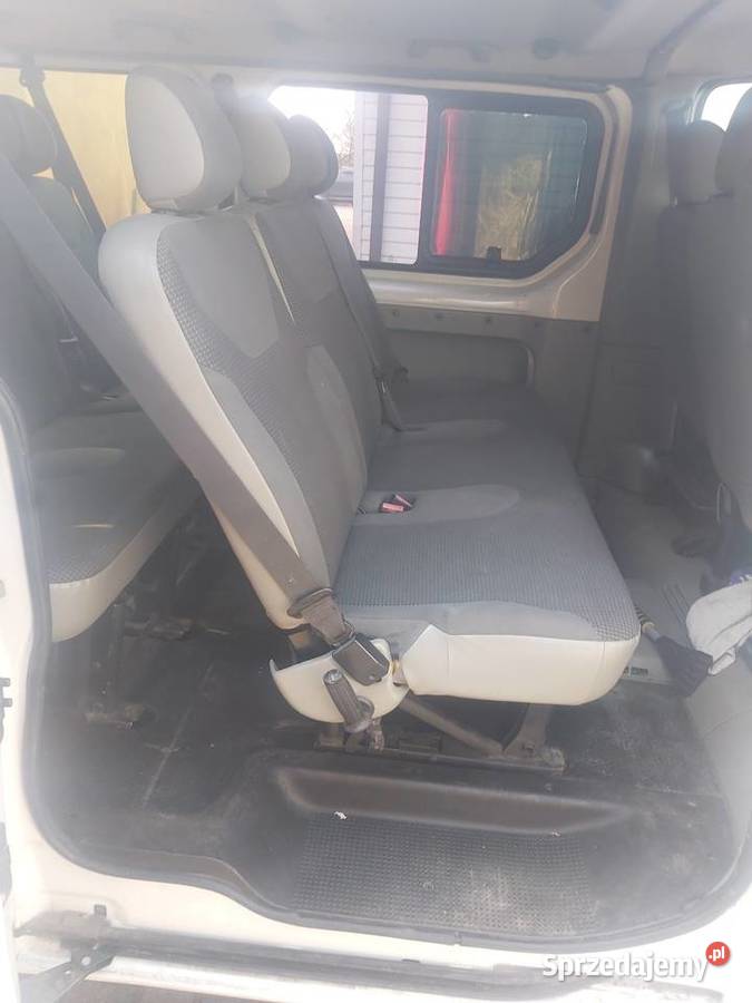 Renault Trafic 9 osób long Chocznia