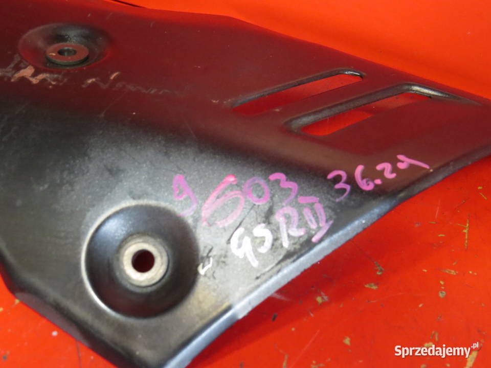 SUZUKI GSR 600 GSR600 K10 osłona owiewka boczek Warszawa sprzedam
