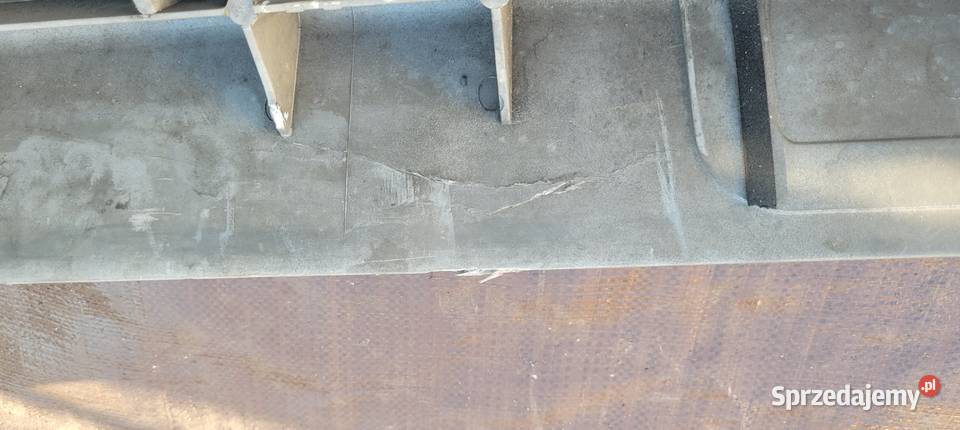 MERCEDES ACTROS STOPIEŃ ŚRODKOWY ZDERZAKA Ruda Śląska