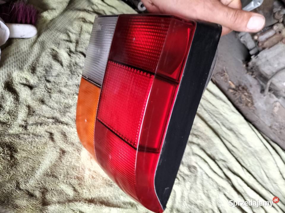 RENAULT 19 Chamade LAMPA TYŁ TYLNA PRAWA