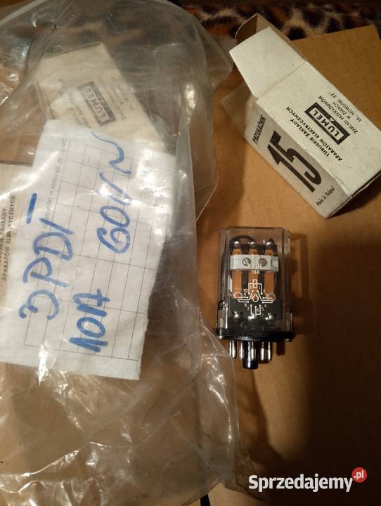 Przekaźnik R15 60V AC 3PDT 10A śląskie Częstochowa