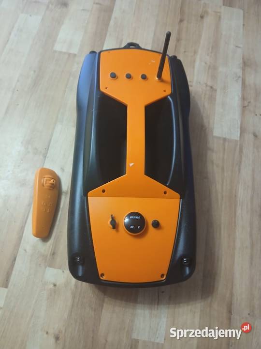 Łódka zanętowa katemaran D05 użyta dwa razy łódzkie Piotrków Trybunalski sprzedam