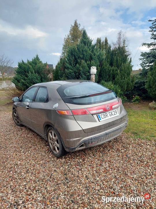 Honda Civic VIII UFO 18 benzyna 140 Sugajno