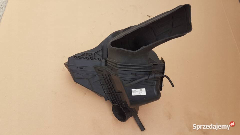 OBUDOWA FILTRA AUDI A4 B8 A5 8T 8K0133885AD osobowe Międzychód sprzedam