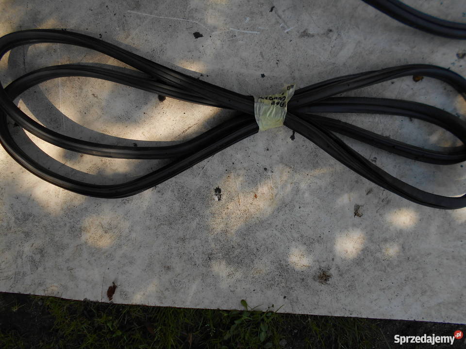 Uszczelki klapyszyb tylnych drzwi toyota land Piwniczna-Zdrój