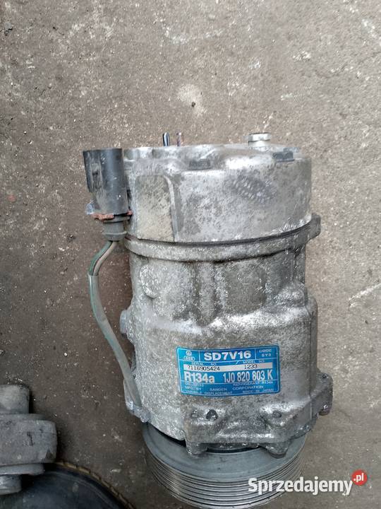 Sprężarka klimatyzacji VW skoda 1J0 820 803 K Myszków