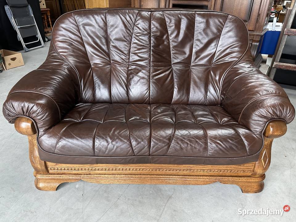 Piękna sofa dwójka ze skóry na dębowym stelażu Sofy i kanapy Sławoszewek