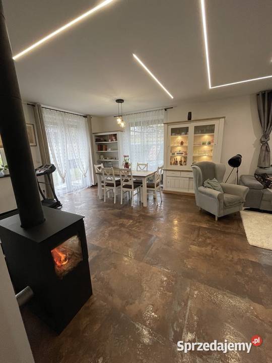 Dom na sprzedaż w pięknej okolicy