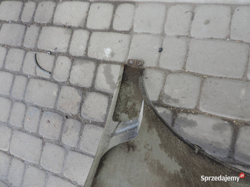 BŁOTNIK PRAWY PRZEDNI VOLKSWAGEN POLO 9N FL Rok produkcji 2007 Karoseria Nowy Sącz sprzedam