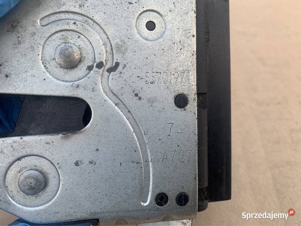 55701970 zamek tylnej klepy tył fiat 500 Szczecin