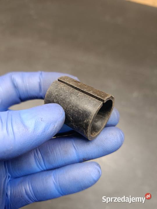 Tulejka kierownica dystans rolgaz pompa przód