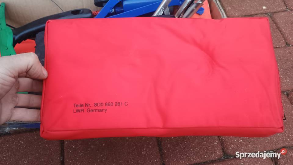 Apteczka Audi 8D0 860 281 C Białystok sprzedam