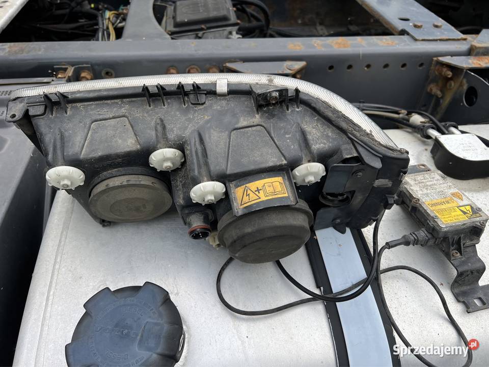 ReflektorLampa DAF XF105 CF LF XENON Miechów sprzedam