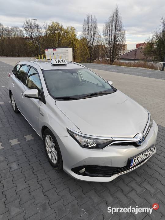 Toyota Auris hybrid 18 Instalacja LPG 2018r Kraków sprzedam