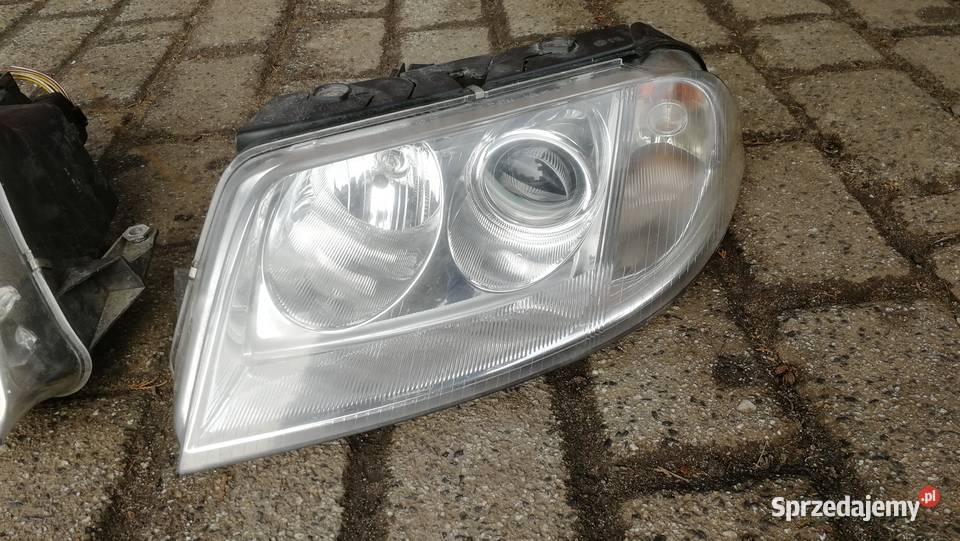 Reflektor lewyprawy Volkswagen Passat b5 lift