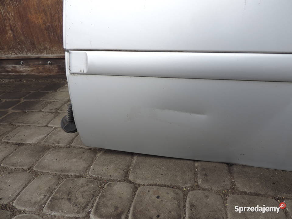 DRZWI LEWY TYŁ FORD FOCUS MK1 KOMBI KOLOR 08