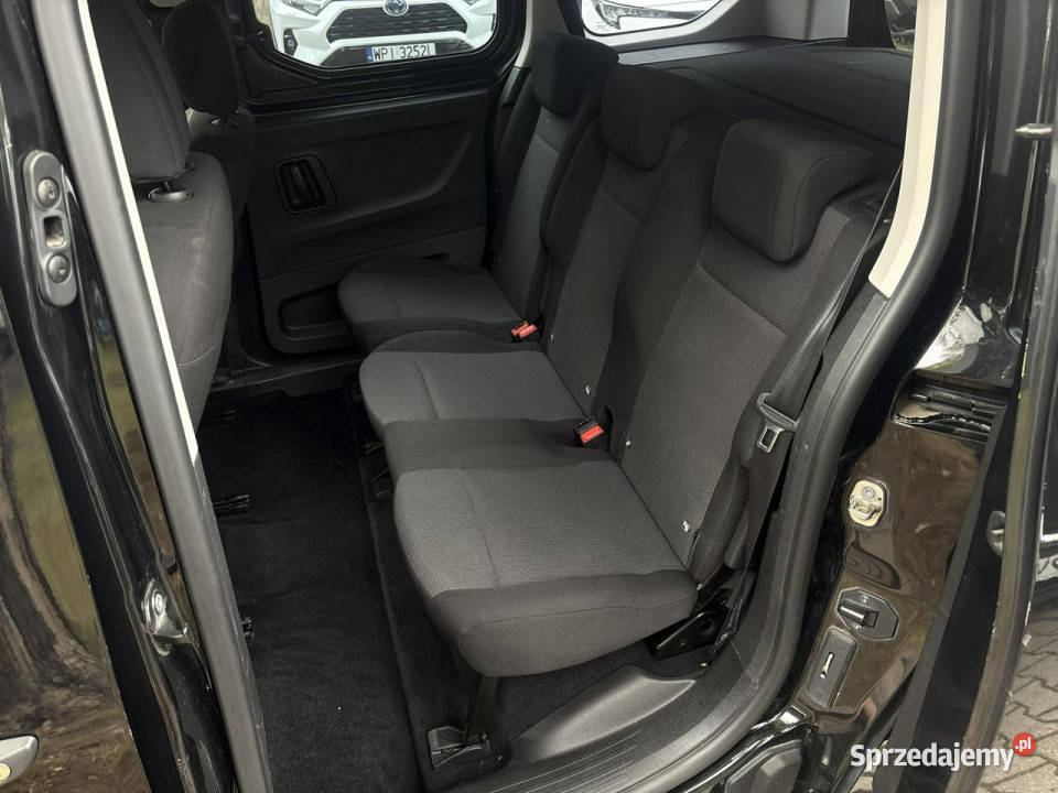 Toyota Proace City Verso 15 D4D 102 COMBI salon Samochody osobowe Warszawa