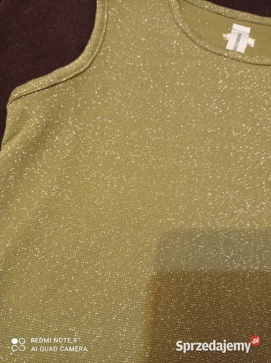 Bluzeczka ze srebrną nitką Odzież