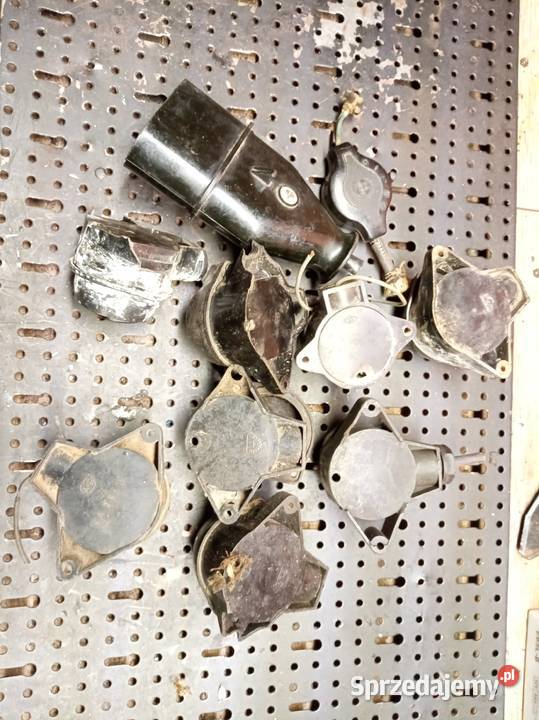 Przełączniki bakielitowy puszka sprzedam