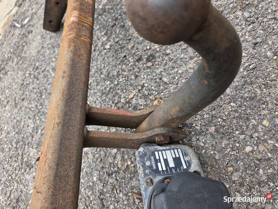 Hak Nissan Almera osobowe mazowieckie Łagów