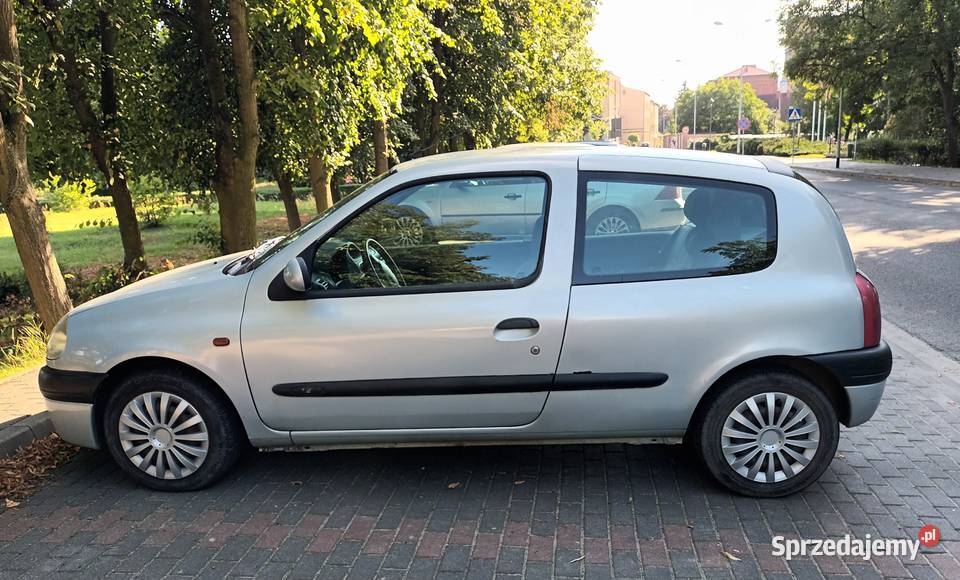 Renault Clio II 12 CAT 178700km Śrem