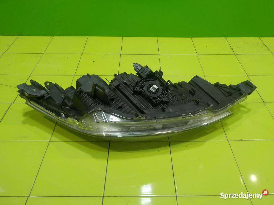PEUGEOT 4007 22 HDI 08r 5D XENON lampa lewa Suków