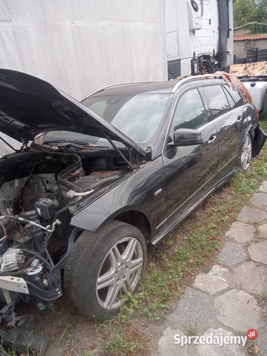 Mercedes w 212 części albo całość Warszawa