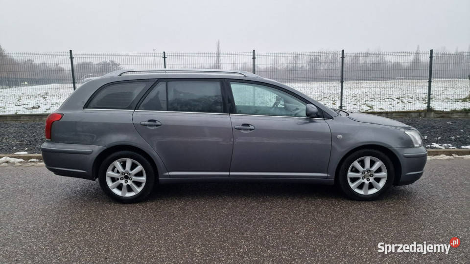 Toyota Avensis T25 20D4D 2004r FILM Isofix Kombi diesel Pabianice