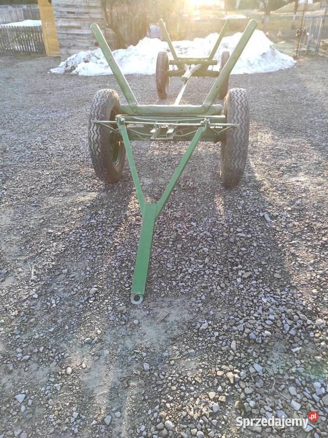 Wóz ciagnikowy Wielkie Oczy