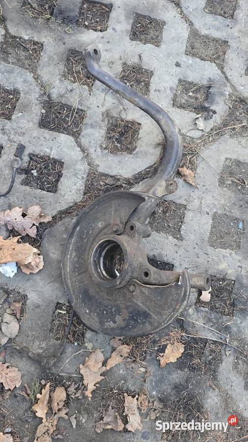 Zwrotnica tylna lewa audi a4 b5 quattro