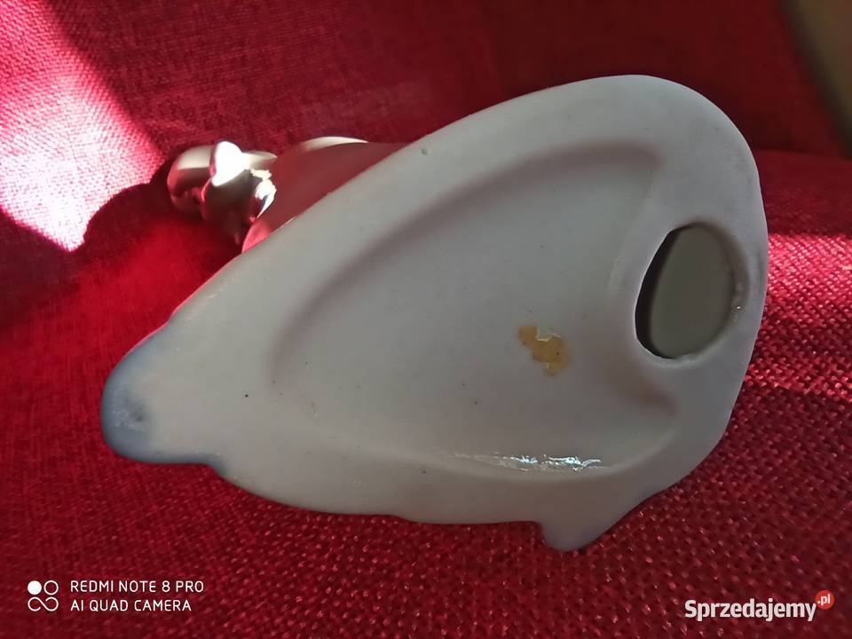 Figurka dziewczynki z pieskiem
Śliczna i Gdańsk