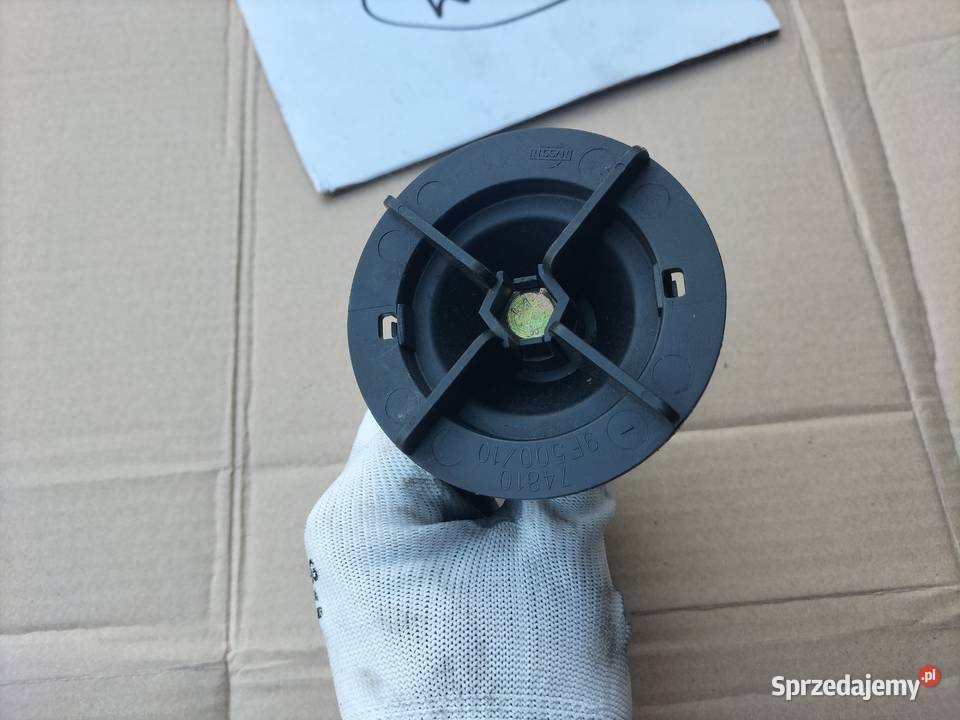 NISSAN PRIMERA P11 LIFT ŚRUBA UCHWYT MOCOWANIE